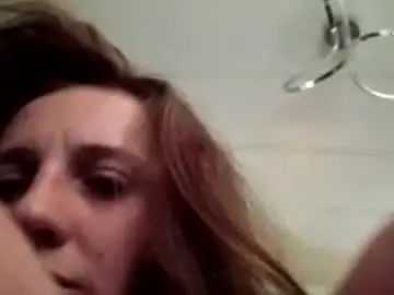 Yesdaddy42000  live sex cam