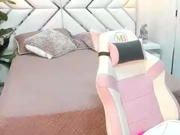 Akimmidoll  live sex cam