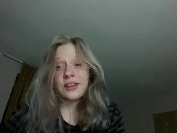 Beesnbirds  live sex cam