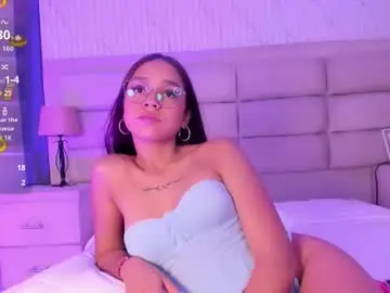 Carolinefyre  live sex cam