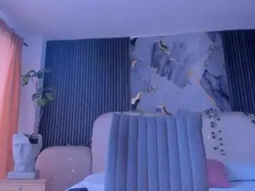Carolinefyre  live sex cam