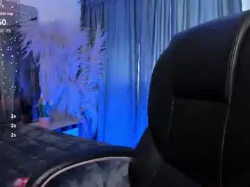 Carolinefyre  live sex cam
