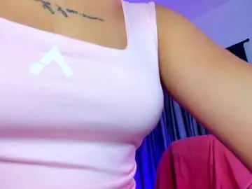 Carolinefyre  live sex cam