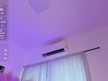 Carolinefyre  live sex cam
