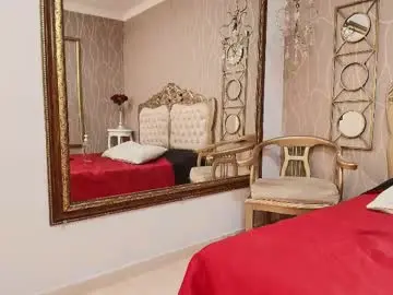 Karelywish  live sex cam