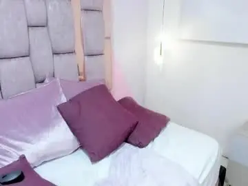 Kirdamoon  live sex cam