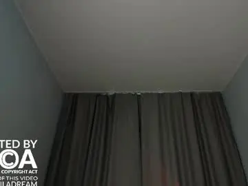 Ooopslii  live sex cam