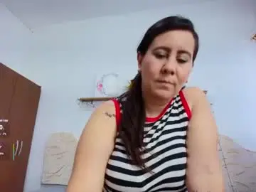 Sophie_tyler25  live sex cam