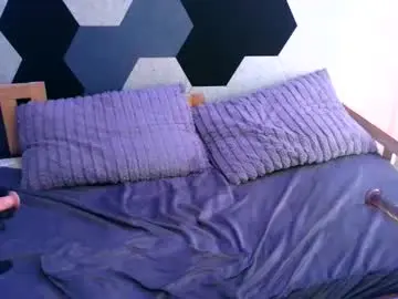 Cheyennel  live sex cam