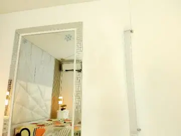 Chloeblazee  live sex cam