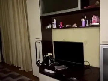 Joanepingleton  live sex cam