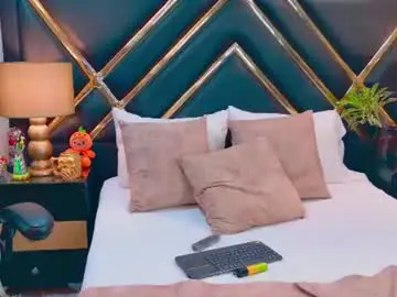 Laurenhazeel  live sex cam