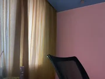 Nellejaskolski  live sex cam