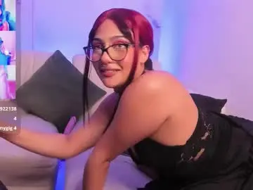 Raven_curly  live sex cam