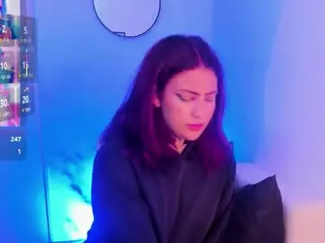 Raven_curly  live sex cam