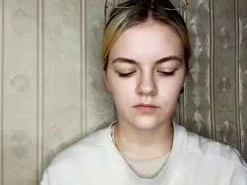 Santinalabonne  live sex cam