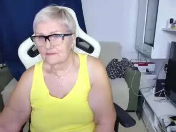 Selenna57  live sex cam