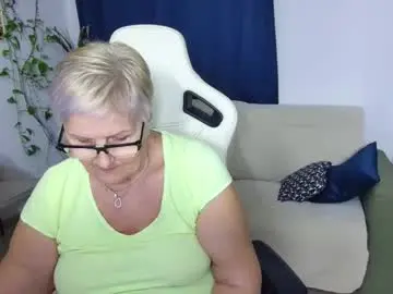 Selenna57  live sex cam