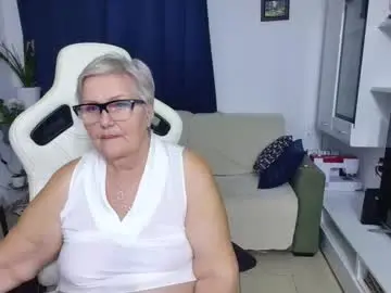 Selenna57  live sex cam