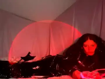 Ursillydolly  live sex cam