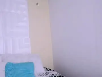 Yemfairymcry  live sex cam