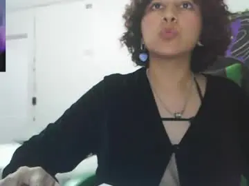 Yourownerserena  live sex cam