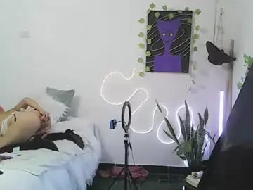 Yourownerserena  live sex cam