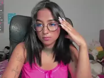 _kitty_moon2  live sex cam