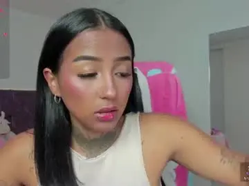 _kitty_moon2  live sex cam