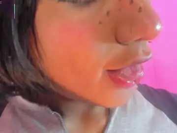 Anuskah  live sex cam