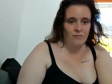 Bisexualpiggy92  live sex cam