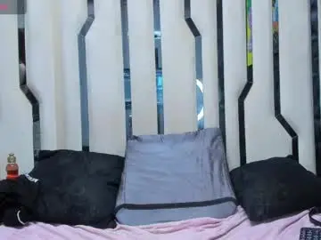 Ellie_hh  live sex cam