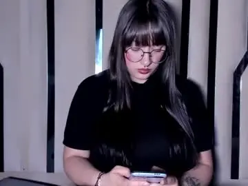 Ellie_hh  live sex cam