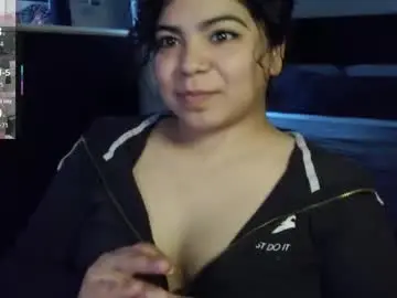 Kimmiakiss22  live sex cam