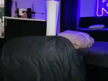 Kimmiakiss22  live sex cam