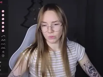 Littlevildevil  live sex cam