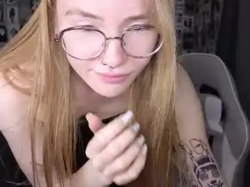 Littlevildevil  live sex cam