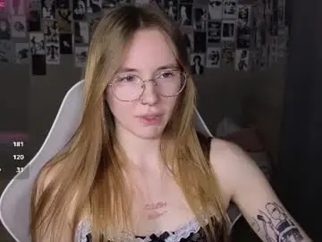 Littlevildevil  live sex cam