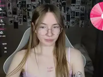 Littlevildevil  live sex cam