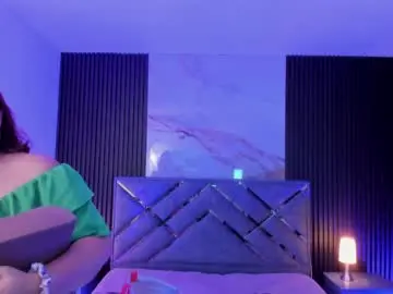 Milacurvy  live sex cam