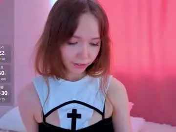 Pearly_peach_  live sex cam