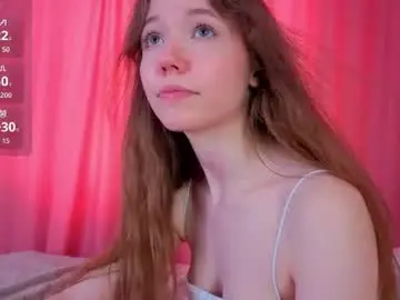Pearly_peach_  live sex cam
