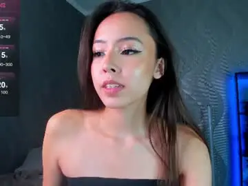 Playfulpout  live sex cam