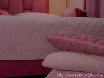 Val_baby  live sex cam