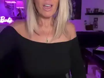 Velvetbarbie  live sex cam