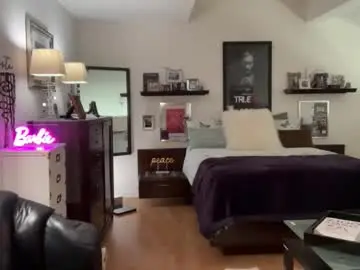 Velvetbarbie  live sex cam