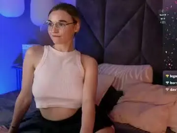 _mila_lux_  live sex cam
