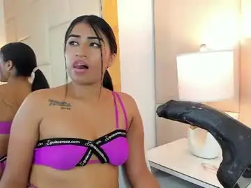 Antoniaross  live sex cam