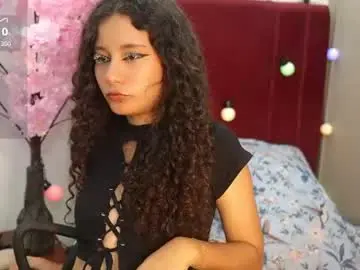 Dirtylittlemindd  live sex cam