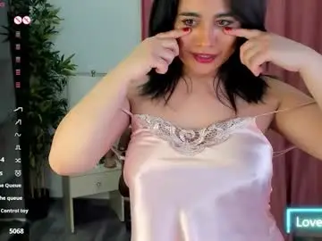 Emabrownie  live sex cam